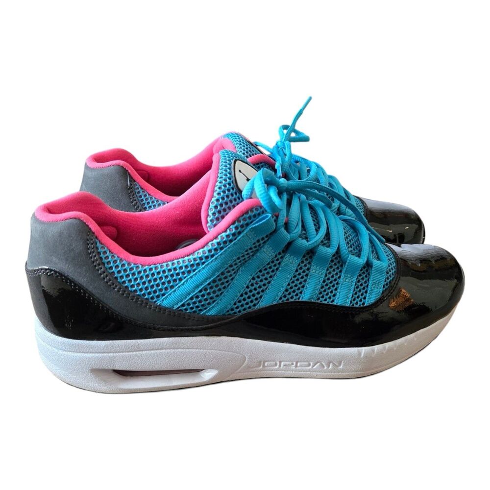 Size 10.5 - Air Jordan CMFT VIZ Air 11 South Beach